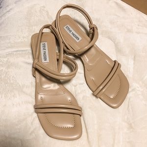 NEW Steve Madden Hattie Sandal